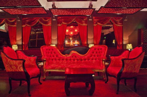 East End Bar - Tourism Guide 3