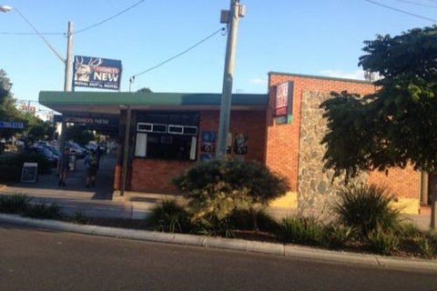 Royal Hotel Motel - Travel Agents 3