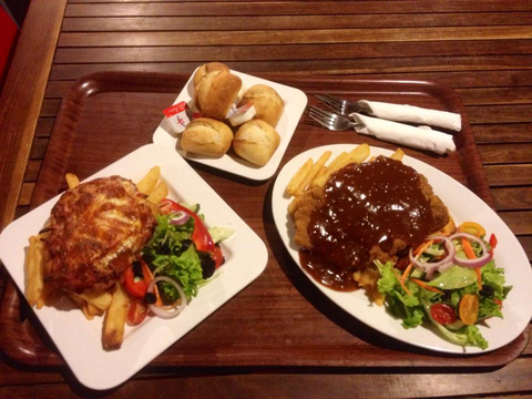 The Caves Country Pub - Cruises Travel 1