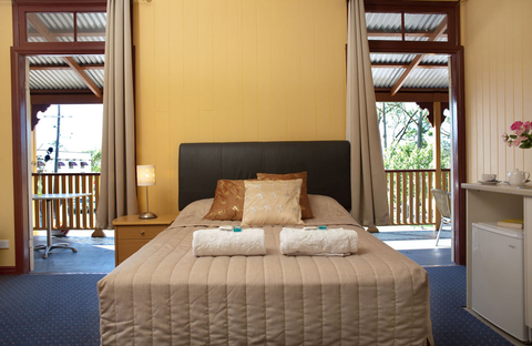 Yandina Hotel - Tourism Guide 1