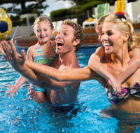 V3 Bar  Novotel Brighton Beach - Travel Search