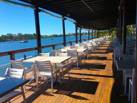 The Rock Bar And Grill - Travel Search 1
