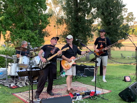 Angas Plains Wines Live In The Vines, With The Band -Wisky Jak - Tourism Guide 2