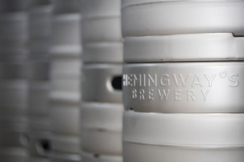 Hemingway's Brewery Port Douglas - Travel Agents 3