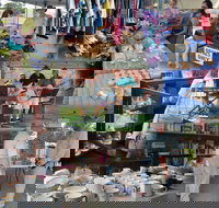 Port Stephens Market - Travel Agents