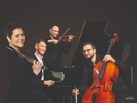 Eggner Trio And Diana Doherty - Travel Search 0