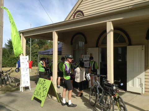 Yarck Country Market - Travel Agents 1