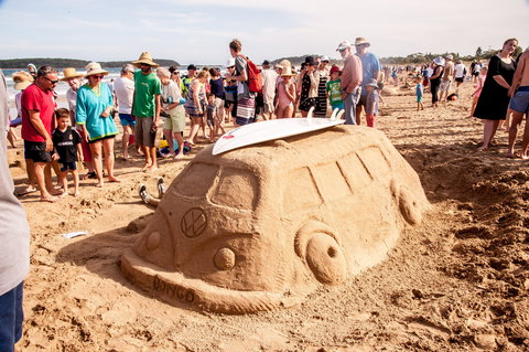 Broulee New Year's Eve Sandcastles And Sculptures - Travel Agents 2