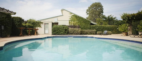 Harrigan's Irish Pub & Accommodation - Tourism Guide 1