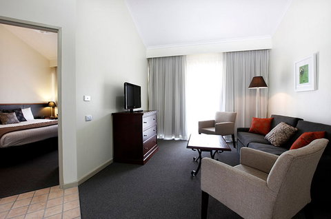 Harrigan's Irish Pub & Accommodation - Tourism Guide 5