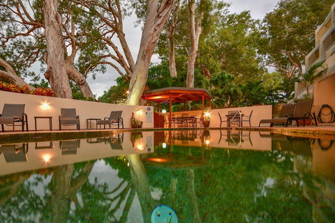 Marlin Waters - Travel Agents 4