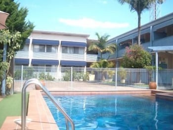 Golden Sands Motor Inn Forster - Tourism Guide 0
