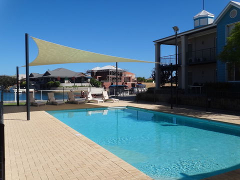 C Mandurah Resort - Tourism Guide 6