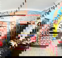 Home Backpackers - Travel Search