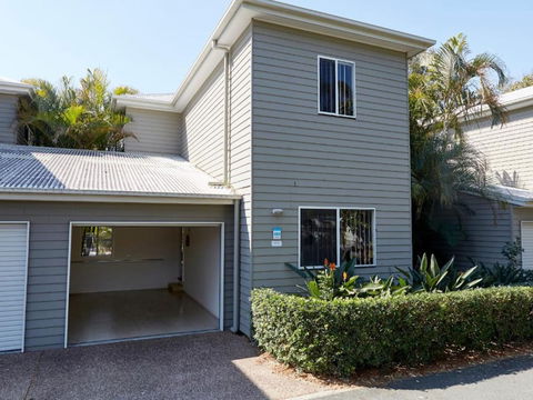 NRMA Treasure Island Holiday Resort - Travel Search 4