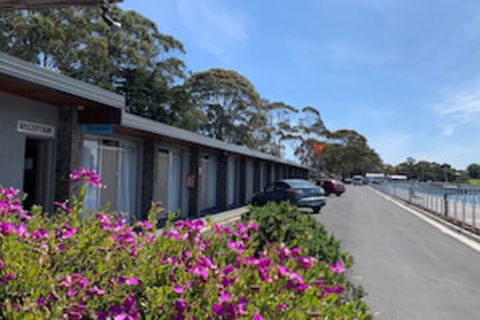 The Waterfront Wynyard - Tourism Guide 0