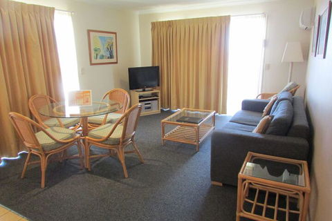 Aqualuna Beach Resort - Travel Search 6