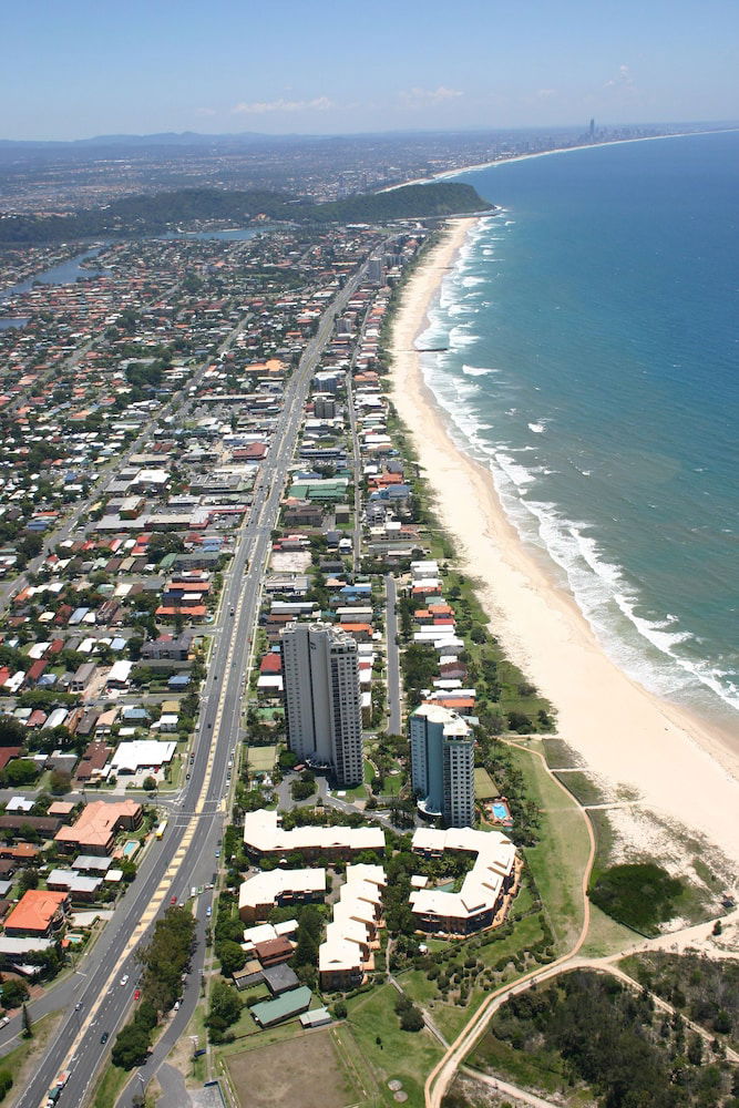 Palm Beach QLD Travel Search