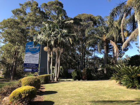 Fairway Motor Inn - Travel Search 2