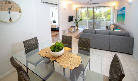 Waters Edge Apartments Cairns - Tourism Guide 1
