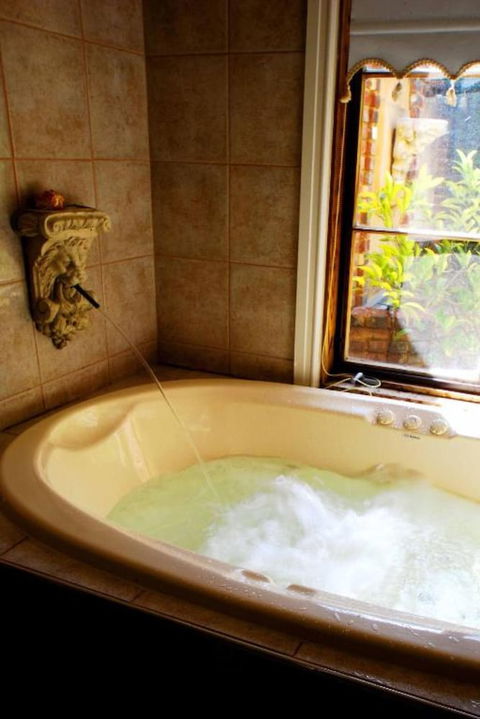 Jacobs Creek Retreat - Tourism Guide 5