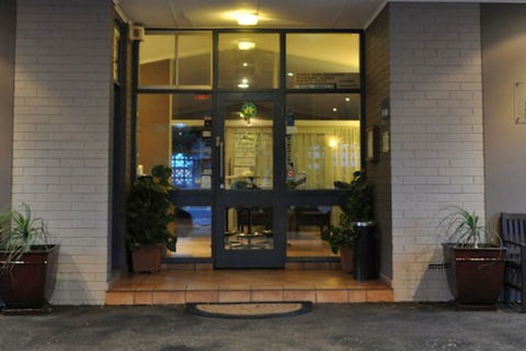 Hospitality Port Hedland - Travel Agents 1