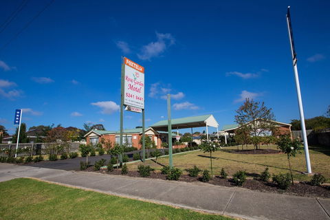 Rose Garden Motel - Tourism Guide 1