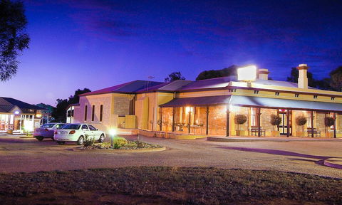 The Standpipe Golf Motor Inn - Travel Agents 1