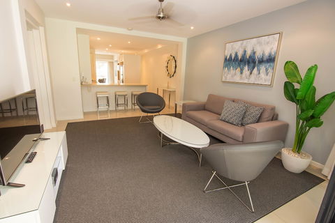 Noosa Springs Golf Resort & Spa - Travel Agents 6