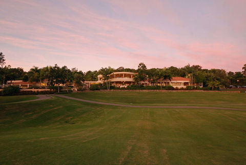 Noosa Springs Golf Resort & Spa - Travel Agents 0