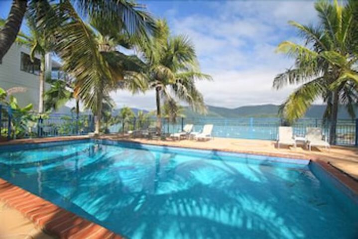 Shute Harbour QLD Tourism Guide