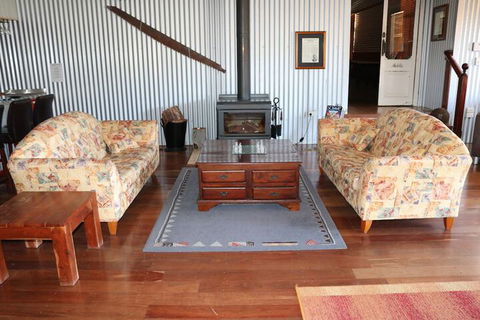 Kendenup Lodge And Cottages - Tourism Guide 5