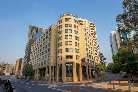 Mantra Parramatta - Travel Search 0