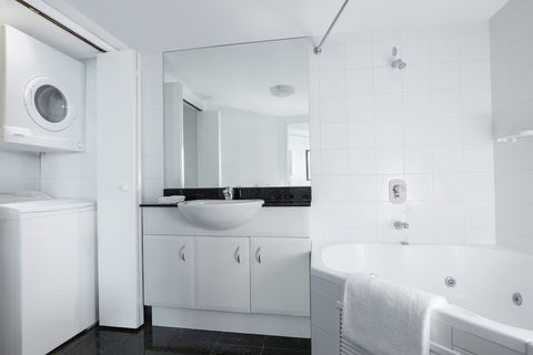 Mantra Parramatta - Travel Search 6