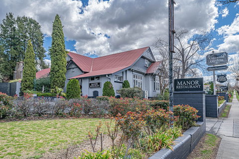 Cotswold Gardens - Travel Agents 5