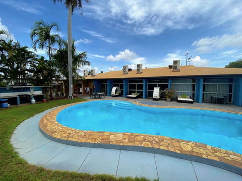 Katherine Motel - Travel Search 3