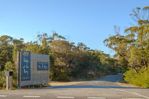 Edge Of The Bay Resort - Tourism Guide 0