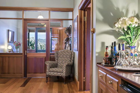 Abbotsford Country House - Travel Agents 1