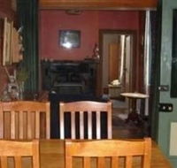 McIntosh Cottages