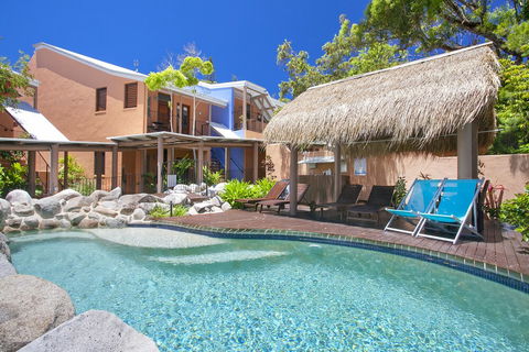 L'Auberge Noosa - Cruises Travel 1