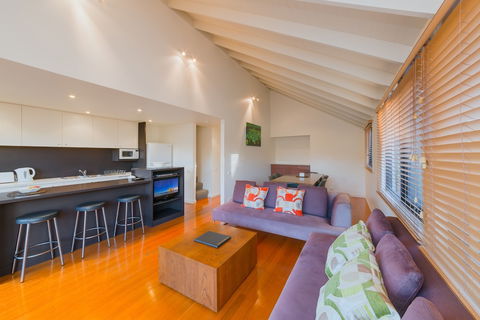 Southern Ocean Villas - Tourism Guide 3