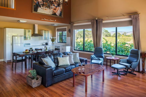 Barossa Shiraz Estate - Travel Agents 5