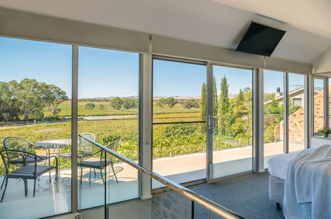 Barossa Shiraz Estate - Travel Agents 6