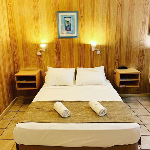 Pine Tree Motel - Travel Search 6