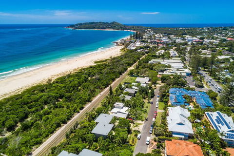 A PERFECT STAY - Allure - Tourism Guide 2