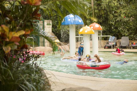 Ashmore Palms Holiday Village - Travel Search 4