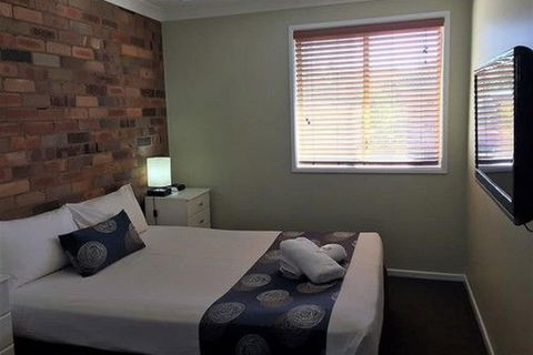 Park Beach Resort Motel - Travel Search 6