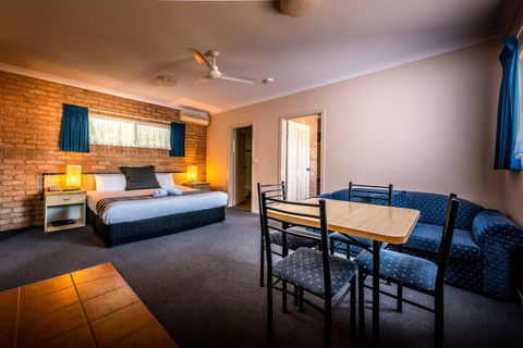 Park Beach Resort Motel - Travel Search 5