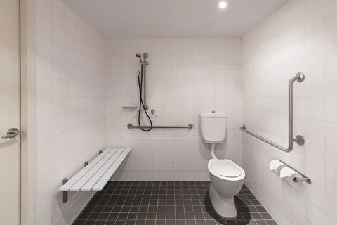 Travelodge Hotel Newcastle - Travel Agents 6