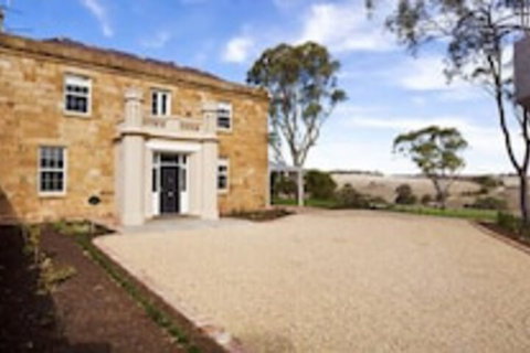 Kingsford The Barossa - Tourism Guide 1